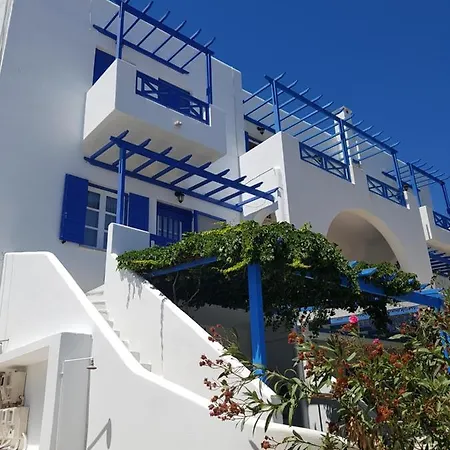 Laouti Tinos 3 Agios Ioannis (Tinos)